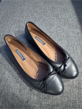 Margaux Demi Women's navy and Black Leather Ballet Flats sz 37.5